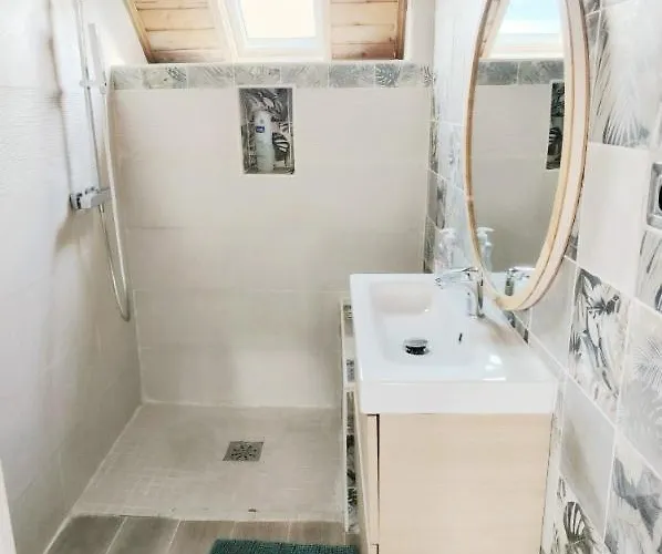 Holiday home Les Frangins Du Mont Saint Michel Pontorson